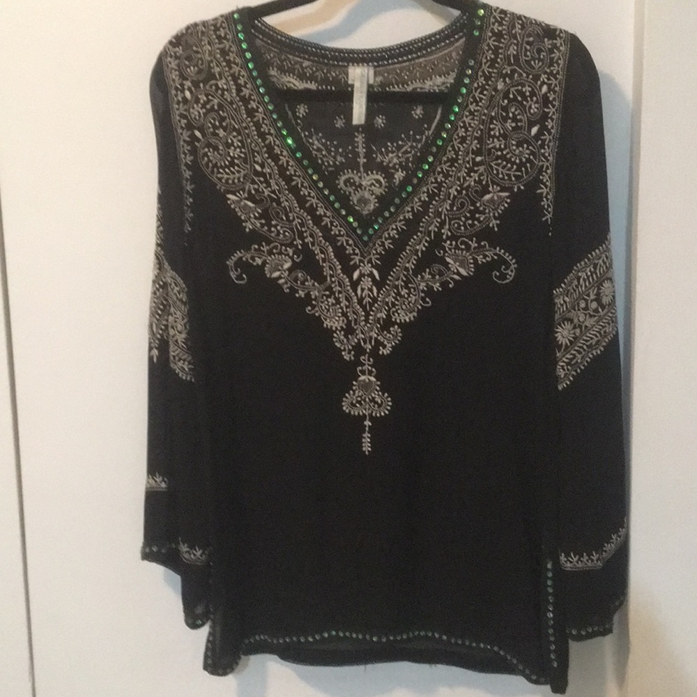Graham Kandiah tunic beach cover